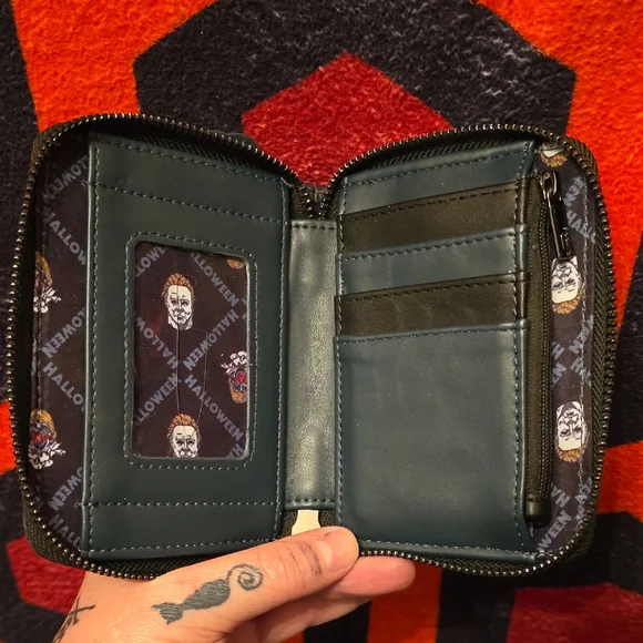 Loungefly Michael Myers Halloween Black and Silver Wallet - Picture 4 of 6